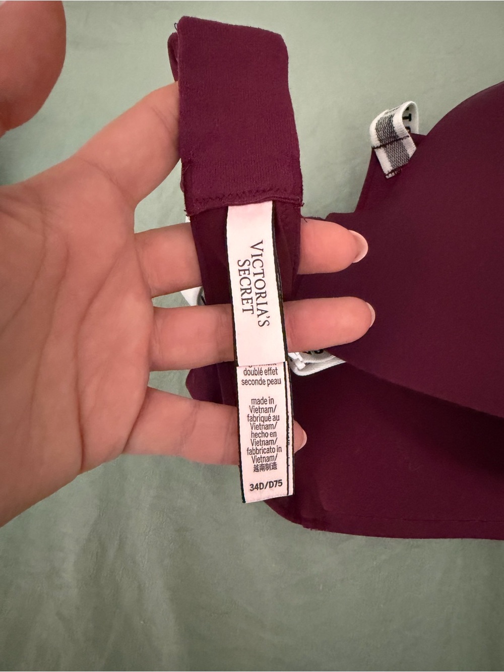 Set of 3 Lightly Lined VS Wireless Bras - Picture 8 of 11
